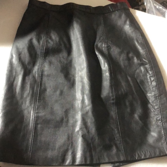 B B Dakota 100% Leather Skirt -Sz 7/ 8 - Picture 5 of 16